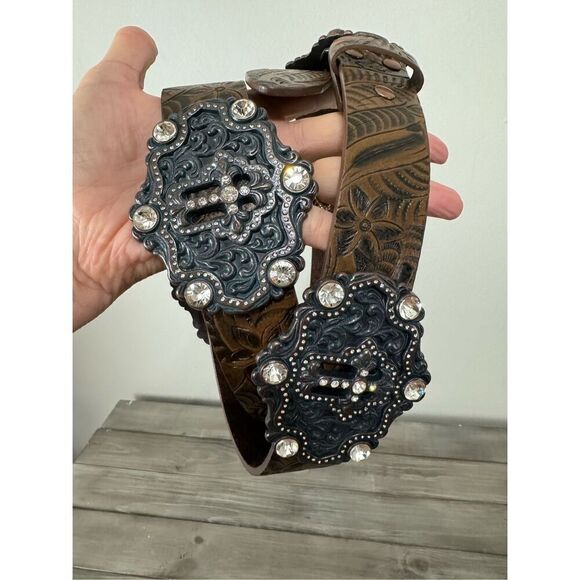 RHINESTONE CROSS STUDDED WIDE BROWN TOOLED LEATHER BELT Size Med - Large - Picture 2 of 11